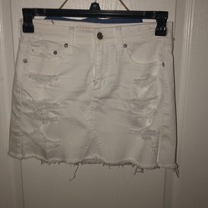 American eagle white mini skirt size 2 (worn once)